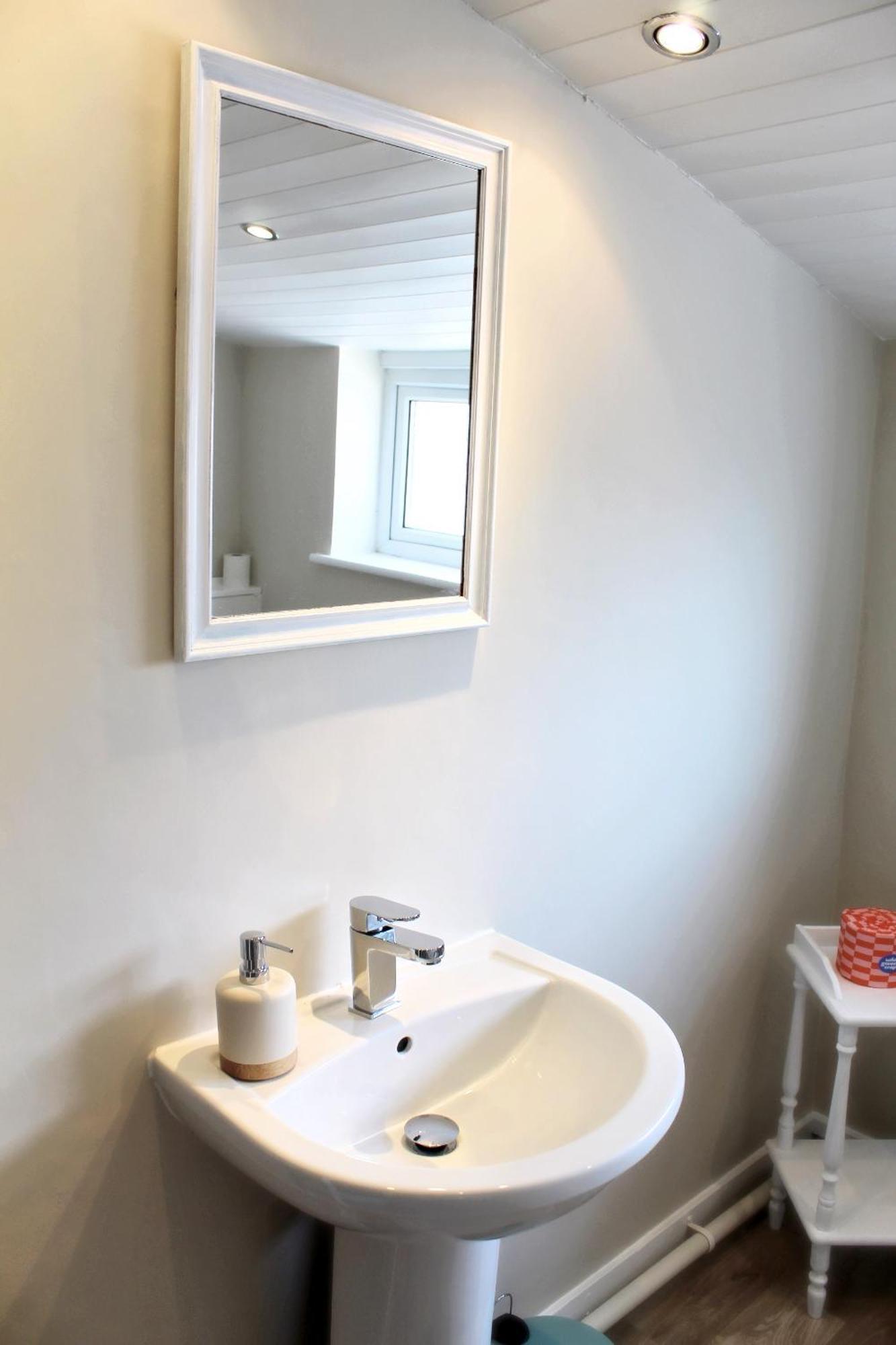 Cosy Cottage In Mersea - Walking Distance To Beach And Town West Mersea Exterior photo